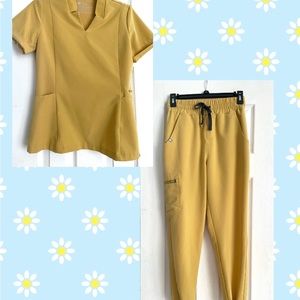 Rare color gold Figs scrub set